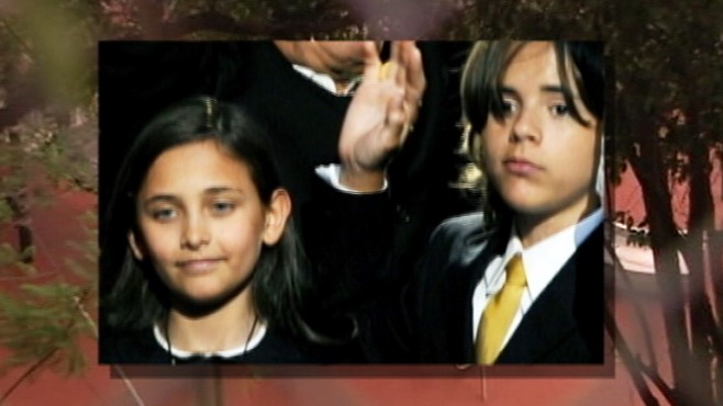 VIDEO: Michael Jacksons Kids Get Ready for School