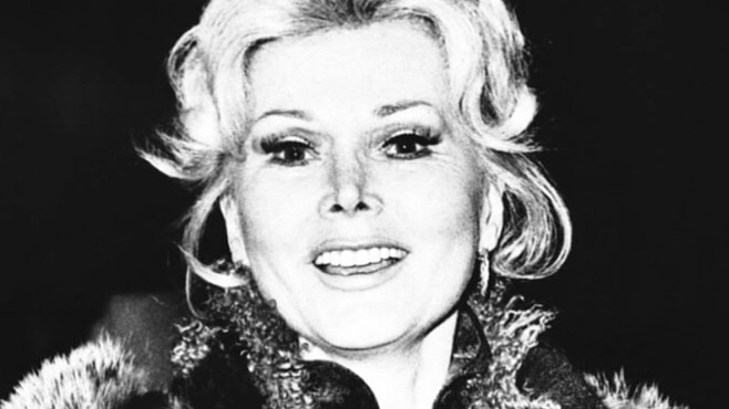 VIDEO: The screen legend says she is selling her lavish mansion to pay medical bills.