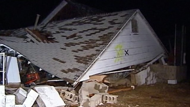 VIDEO: Sam Champion reports on the tornado outbreak in Americas heartland.