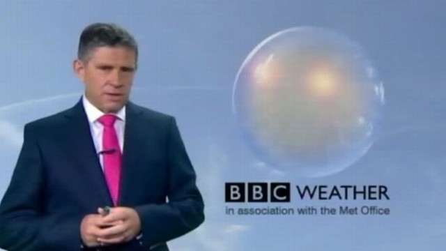 VIDEO: BBC forecaster says he?s sorry after ignoring computer weather models that predicted rain.