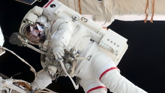 VIDEO: Bob Woodruff reports on the last leg of Endeavours final mission.