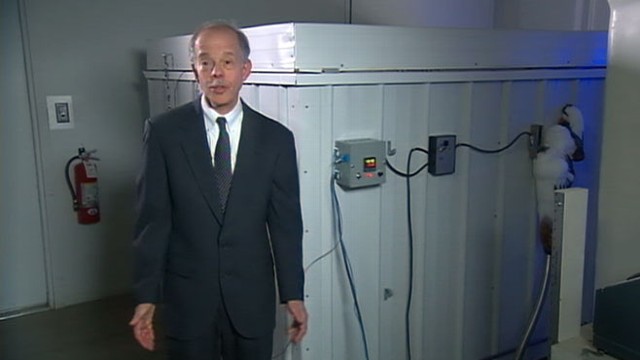 VIDEO: Ettingers body is now being preserved alongside mother; first, second wives.