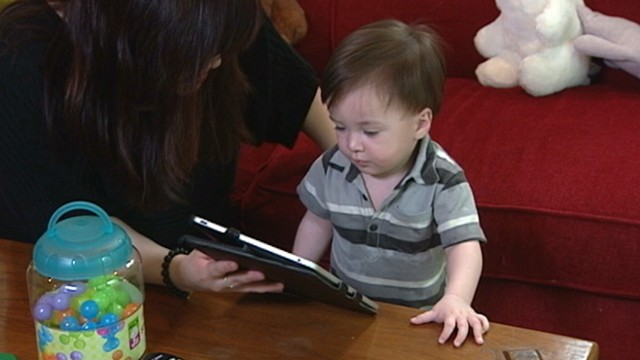 VIDEO: Large number of apps are being targeted toward children of smartphone moms.