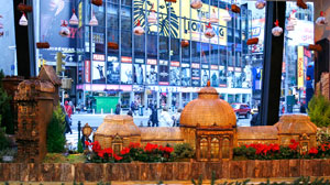 GOOD MORNING AMERICA" ANNOUNCES THE THREE CITIES SELECTED TO DECORATE THE TIMES SQUARE STUDIO WINDOWS THIS HOLIDAY SEASON