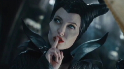 VIDEO: Angelina Jolie delivers the chills with her performance in Disneys "Maleficent."