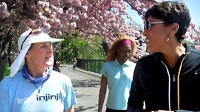 PHOTO Robin Roberts shows support for Lisa Smith-Batchen and Sister Mary Beth Lloyd as they raise money for AIDS orphans.