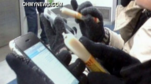 Touch-screen phones are impossible to operate while wearing gloves, and you cant use a stylus because the screen doesnt recognize metal or plastic. South Korean iPhone users came up with a solution: using sausages!