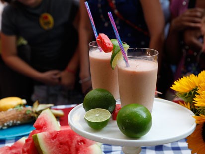 Rocco DiSpirito prepares his green tea watermelon super punch on