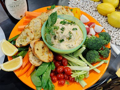 PHOTO: White bean puree on grilled sliced baguette feature on Good Morning America Feb. 4, 2011.
