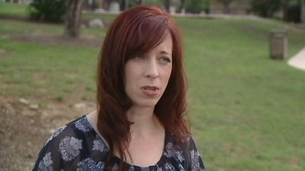 VIDEO: Christy Riggs says her 10-year-old daughter suffered a sunburn because of her schools policy.