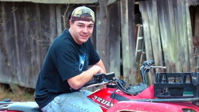 VIDEO: Listen to the call made by the man who found Shain Gandees body.