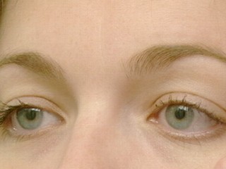 Watch: Comparing Drug Store Eye Creams