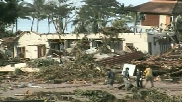 VIDEO: An Indonesian girl found her way back home 7 years after tsunami.