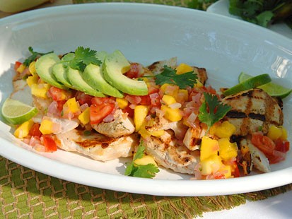 Grilled chicken with manga salsa