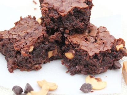Chef Erin Chase whips up a family favorite, cashew and caramel brownies for her Father's Day meal.