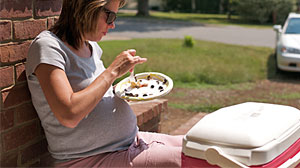 Photo: Pregnant With Eating Disorder