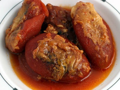 Slow cooking mom Stephanie O'Dea prepares delicious stewed summer tomatoes for