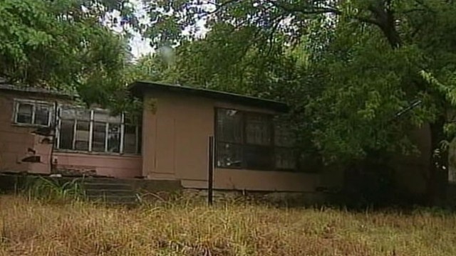 VIDEO: City of Fort Worth demolition crew accidentally tore down a property near a condemned home.