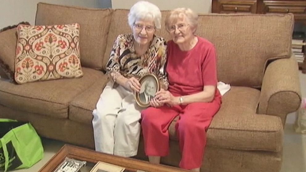 Zelda Gates of Oklahoma and Reta Knight of Kansas share the same father.