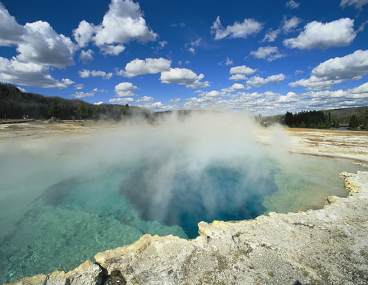 http://a.abcnews.com/images/GMA/nm_yellowstone_080513_ssh.jpg