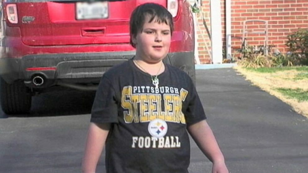 PHOTO: Sunnie Kahle was kicked out Timberlake Christian School for looking like a boy.