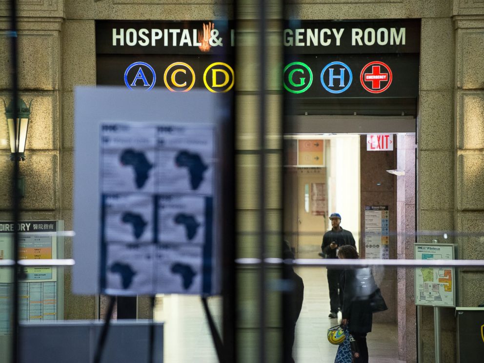 PHOTO: A health alert is displayed at the entrance to Bellevue Hospital on Oct. 23, 2014 in New York City.