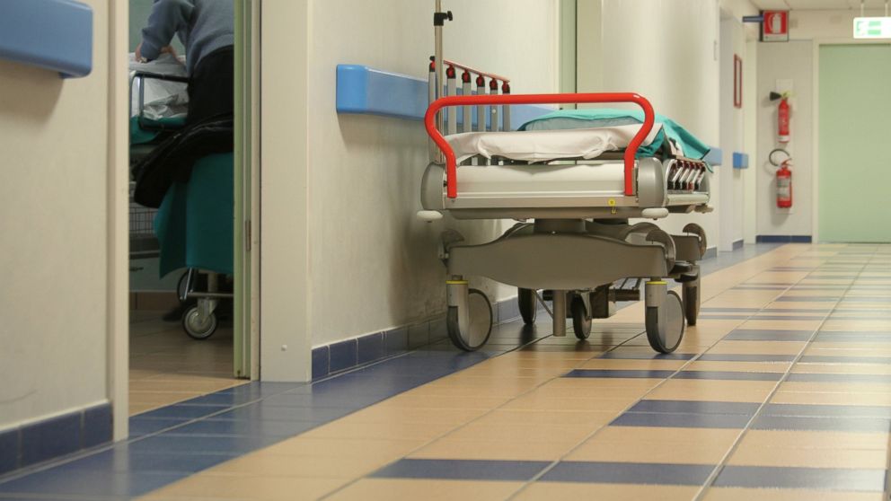 PHOTO: A mysterious illness kills 4 and sickens 8 in Texas.