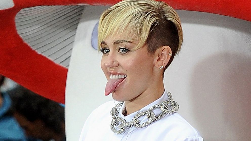 GTY_miley_cyrus_jef_131007_16x9_992.jpg