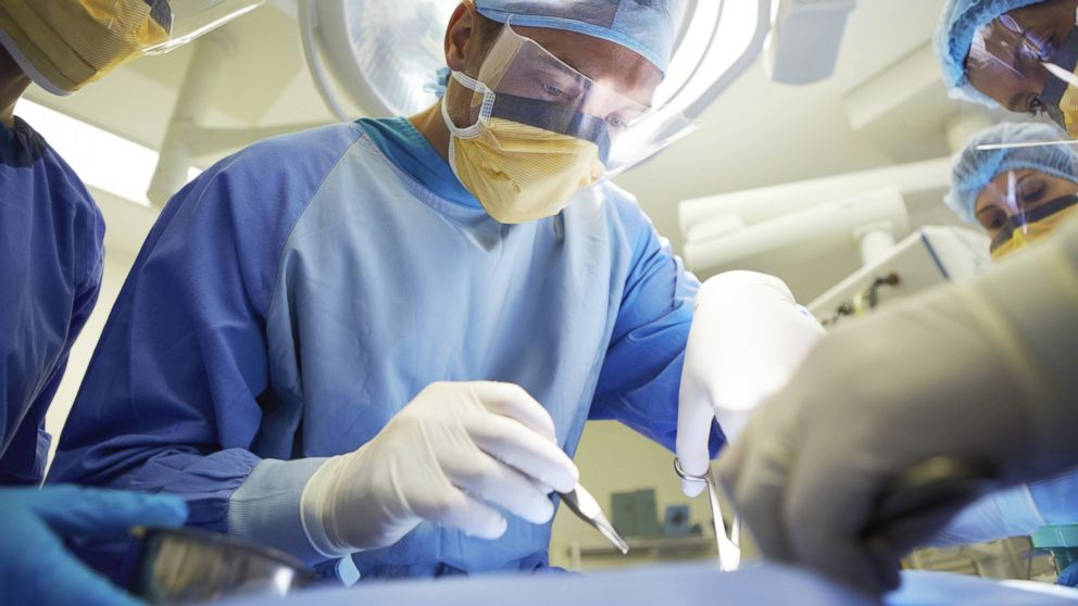 PHOTO: Syndi Miske filed a malpractice lawsuit after misdiagnosing a glove left inside her abdomen during previous surgery as a cancerous cyst, she claims in court.