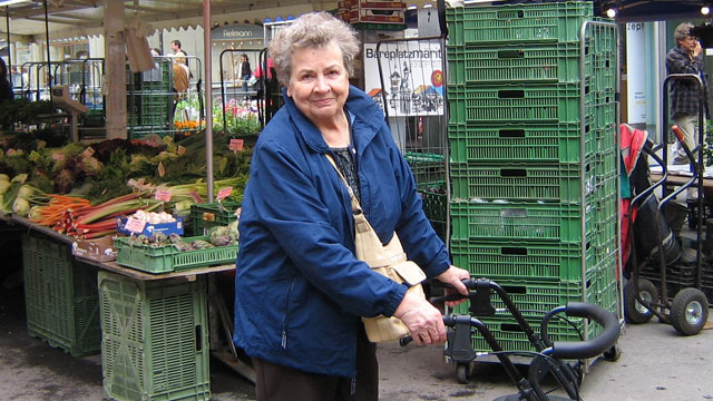 PHOTO: Ruth Grew, 84, of Maple Valley, Wash., whose recent hospitalization for back pain and other issues ended up not being covered by Medicare Part A hospital benefits.