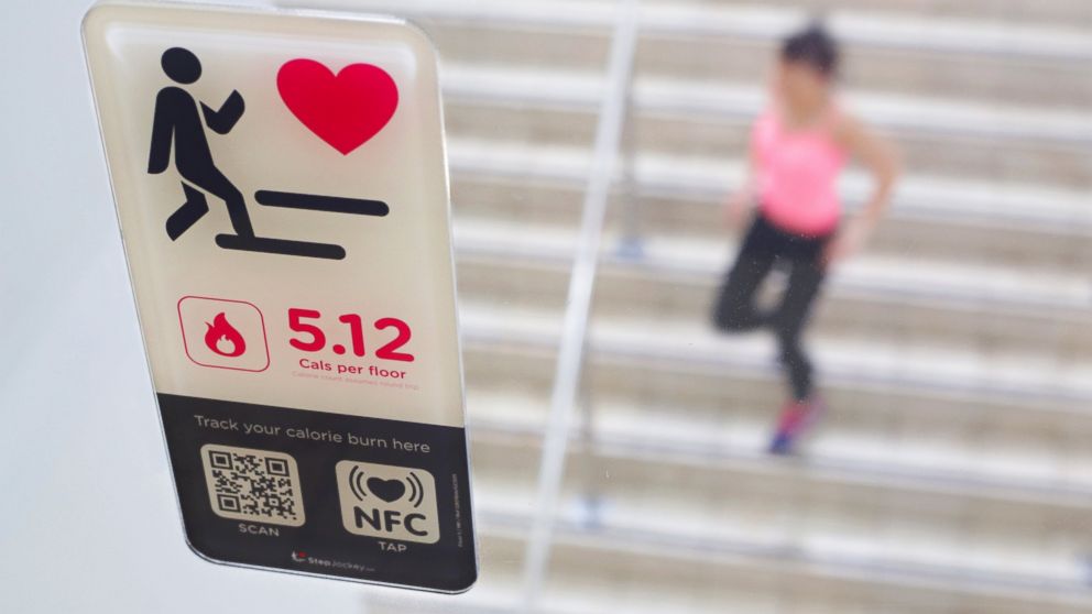 PHOTO: Office workers will have a chance to see how many calories they burn by taking the stairs.