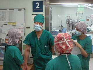 South Korean liver transplant doctors