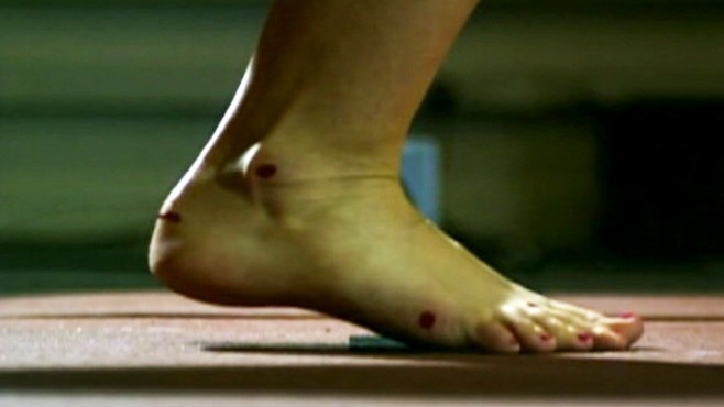 VIDEO: Researchers look into the science behind ditching your running shoes.