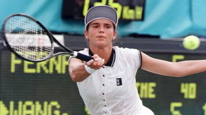 VIDEO: Tennis legend Mary Joe Fernandez urges people to talk to their doctors.