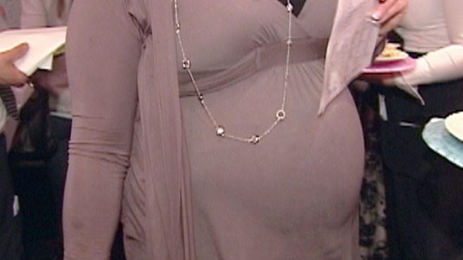 VIDEO: More women are choosing to give birth at home, but is it a riskier choice?