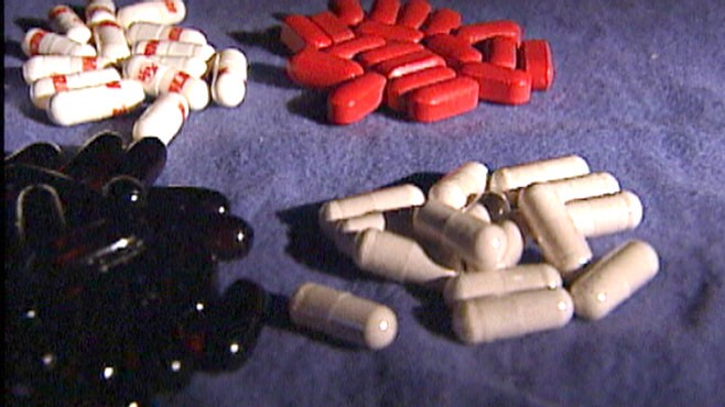 VIDEO: From popping a pill to drinking a powder, the best ways to get your vitamins.