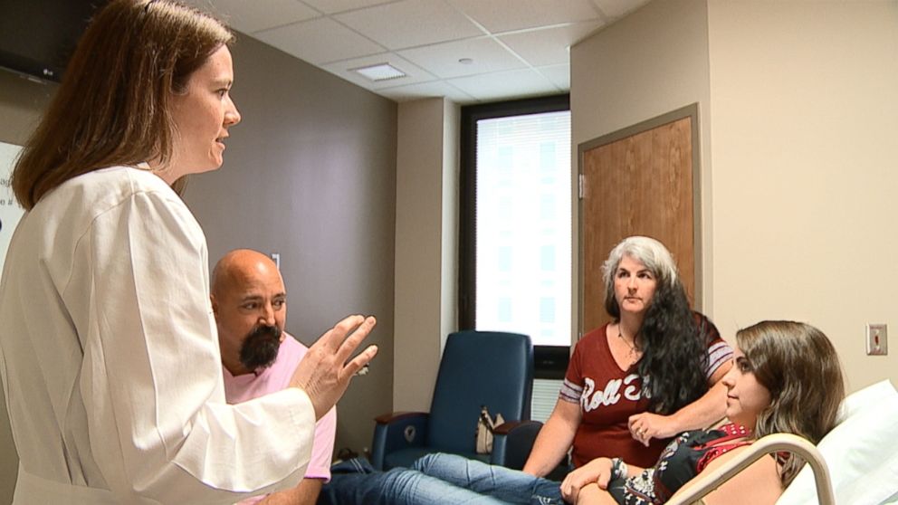 PHOTO: Dr. Jayme Locke, director of the Incompatible Kidney Transplant Program at the University of Alabama at Birmingham Medical Center, talks with the Pickel family about transplant options.