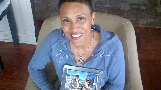 PHOTO: Robin Roberts posted a picture on her Facebook Page with a framed image of her and her mother, during her battle with MDS disease, Sept. 10, 2012.