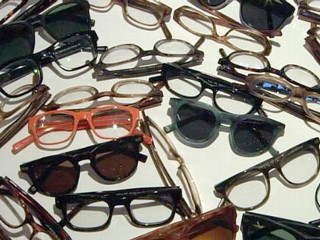 Eyewear Designer Gives Sight to World's Poor