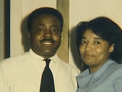 VIDEO: An elderly couple in Illinois were found buried under mounds of trash.
