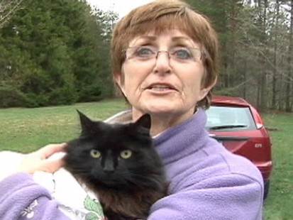 VIDEO: Nudge gets credit for alerting its sleeping owners to a fire in their home.