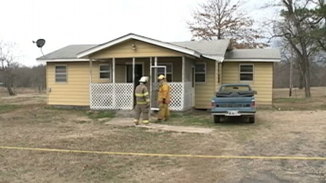 VIDEO: Oklahoma police found 65-year-old Danny Vanzandt fatally burned in his kitchen.