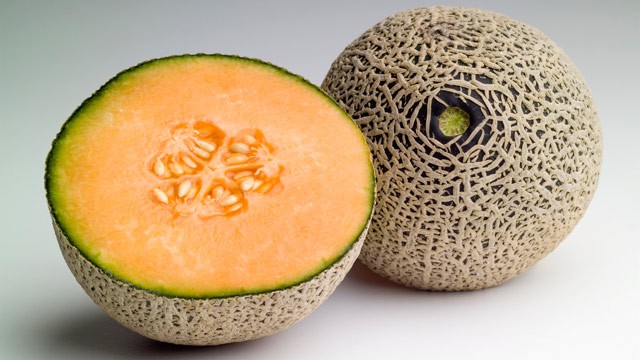 PHOTO: Health officials have learned that cantaloupes are to blame for a salmonella outbreak that has infected 141 people in 20 states, sending 31 people to the hospital and killing two.