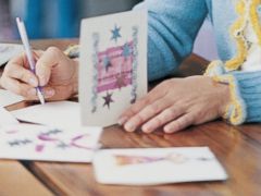 How to Make Your Last Name Plural This Christmas Season - ABC News