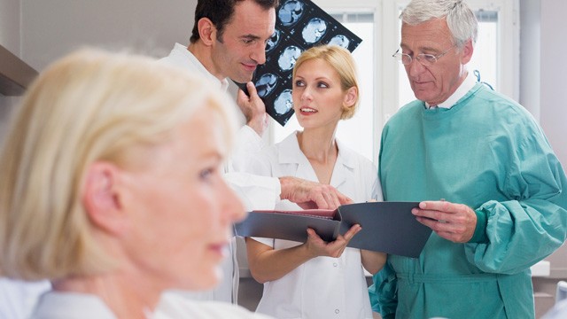 PHOTO: Too many doctors can be harmful to a patient, in what is known as the "bystander effect" having more people present in an emergency makes it less likely that an individual will take action.