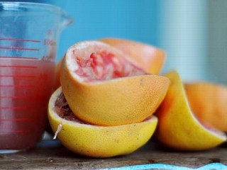 Grapefruit Juice: New Cancer Fight Tool?
