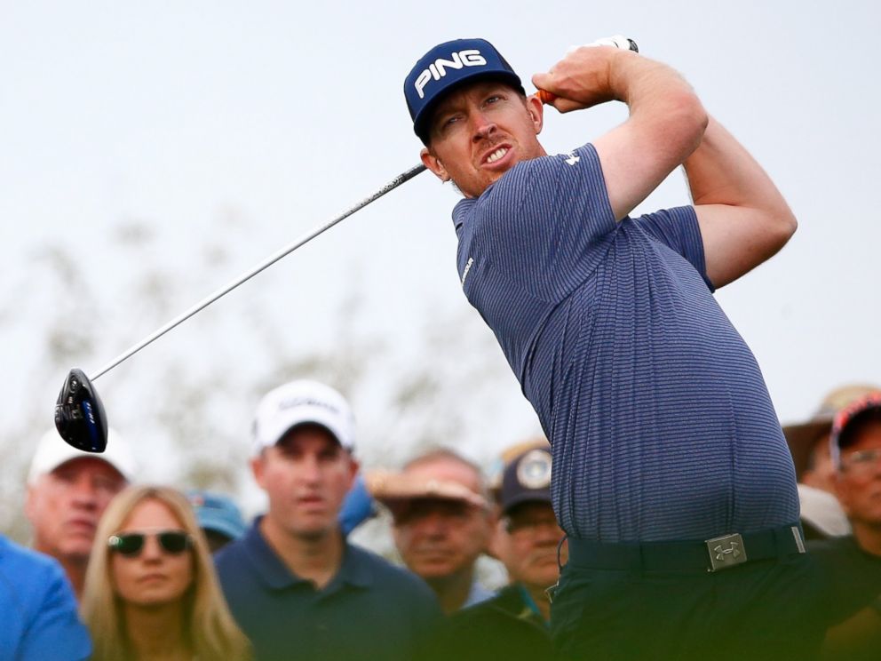 PHOTO: Hunter Mahan hits a tee shot during the first round of the Waste Management Phoenix Open at TPC Scottsdale on Jan. 29, 2015 in Scottsdale, Ariz.