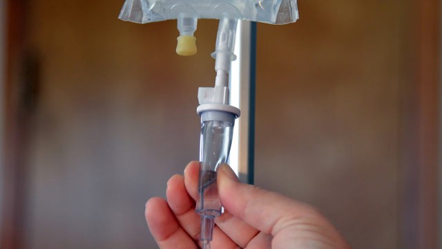 PHOTO: A dentist reused needles in IV ports, while exposing thousands of patients to HIV and hepatitis.