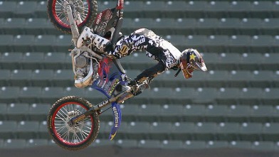 PHOTO: Jeremy Lusk practices in the Moto X Freestyle during the summer X Games 14 at Home Depot Center, July 31, 2008 in Carson, California.
