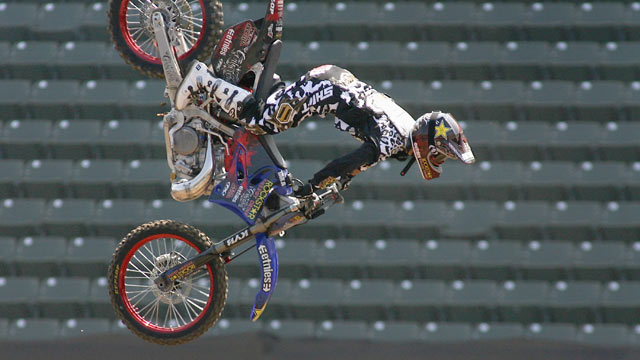 PHOTO: Jeremy Lusk practices in the Moto X Freestyle during the summer X Games 14 at Home Depot Center, July 31, 2008 in Carson, California.